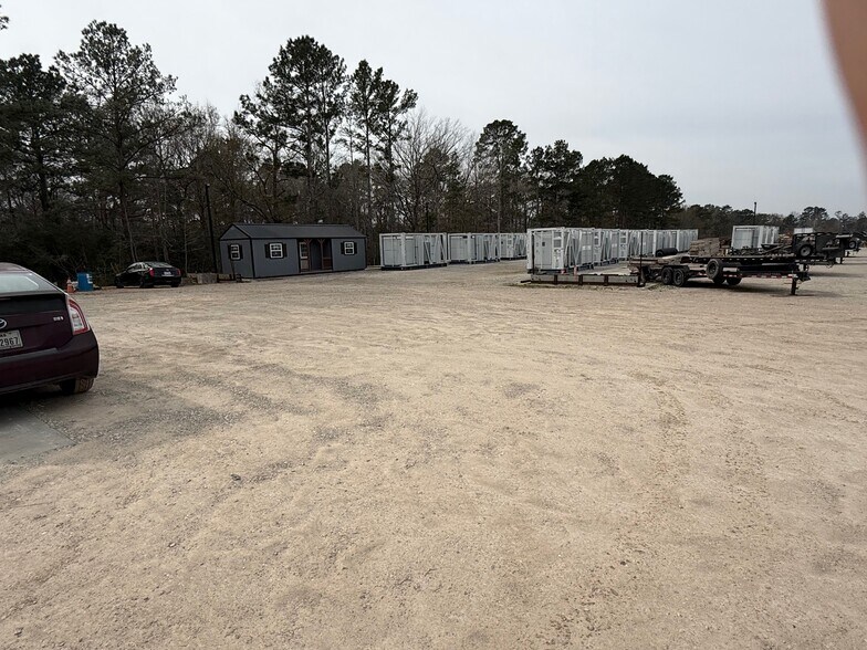 More Photos Of 11192 Meador Rd, Willis Warehouse For Sale