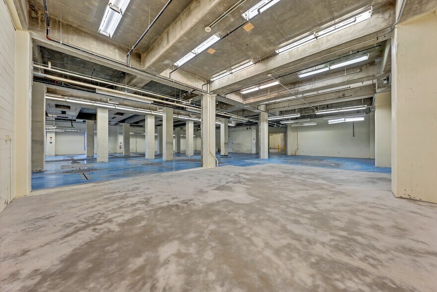 More Photos Of 120 Salem Ave SW, Roanoke Warehouse For Lease