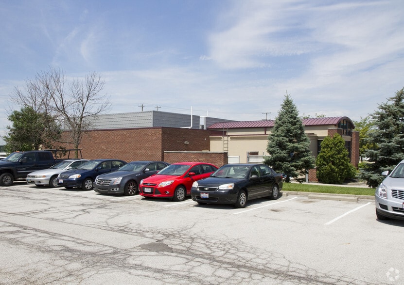 More Photos Of 690 Morrison Rd, Columbus Medical For Lease