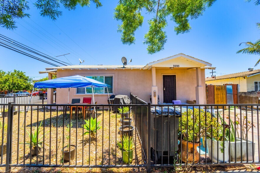 More Photos Of 4451 Dwight St, San Diego Apartments For Sale