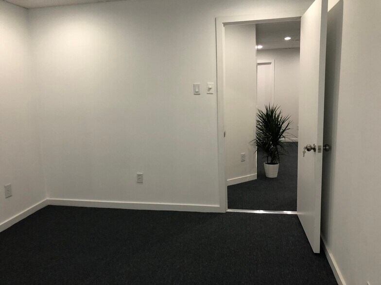More Photos Of 40 Darby Rd, Paoli Medical For Lease