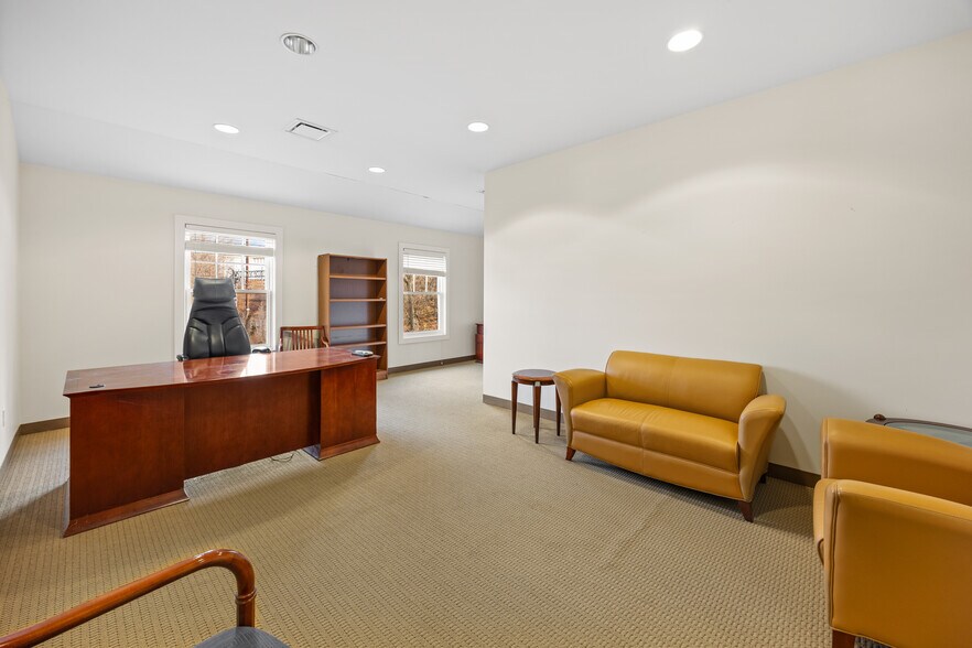 More Photos Of 76 Tokeneke Rd, Darien Office For Lease