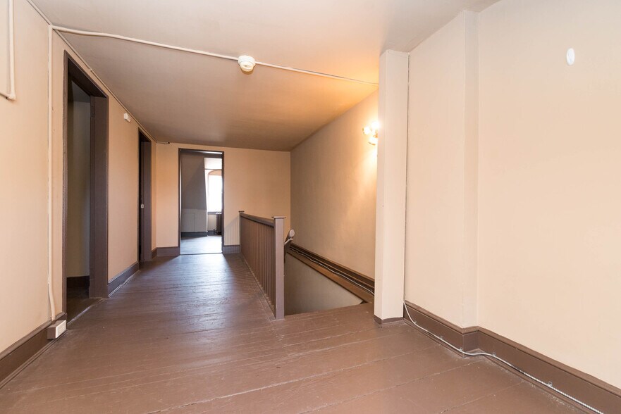 More Photos Of 18 W Franklin St, Baltimore Office Residential For Sale