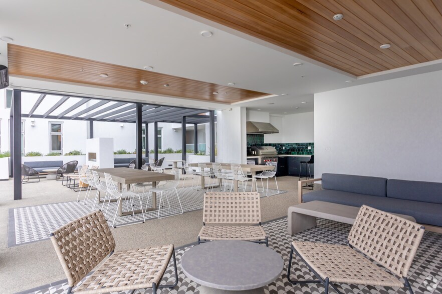 More Photos Of 13448 Beach Ave, Marina Del Rey Apartments For Lease