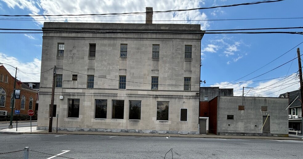 More Photos Of 518 Main St, Slatington Bank For Sale