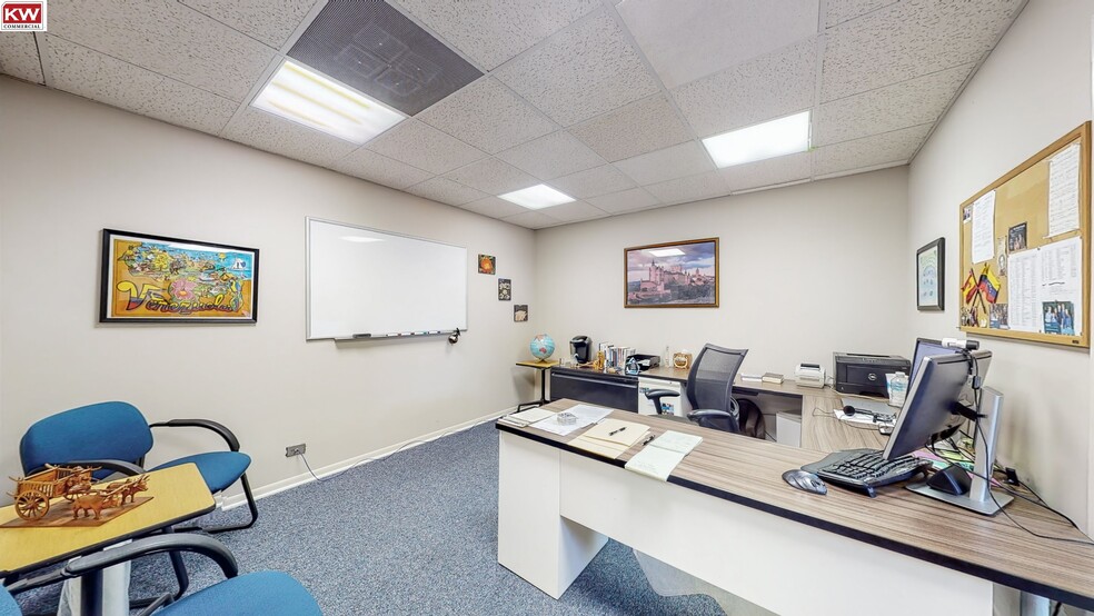 More Photos Of 707-717 N Iowa Ave, Villa Park Office For Sale