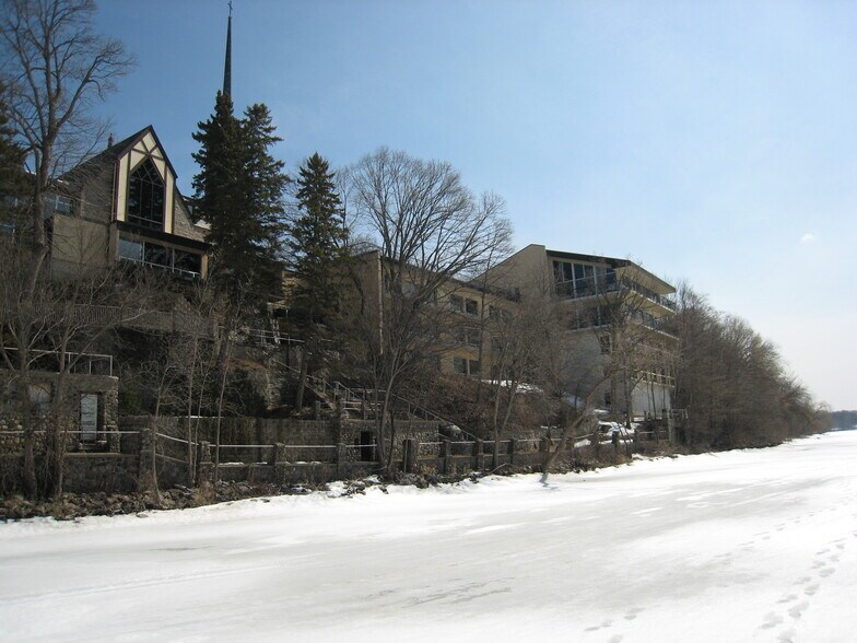 More Photos Of 621 1st Ave S, Buffalo Specialty For Sale