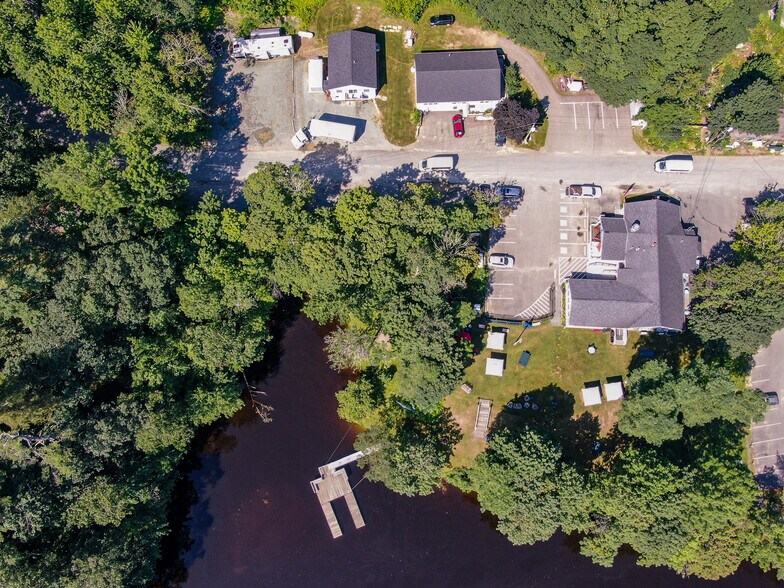 More Photos Of 8 South St, Ellsworth General Retail For Sale