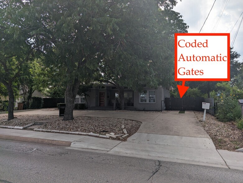More Photos Of 3906 Menchaca Rd, Austin Medical For Lease
