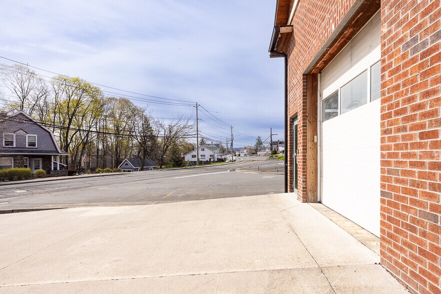 More Photos Of 1 Ten Eyck St, Stony Point General Retail For Sale