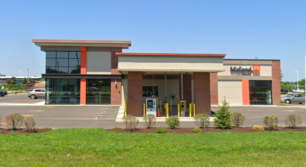 More Photos Of 4406 E Lincolnway, Sterling Storefront Retail Office For Lease