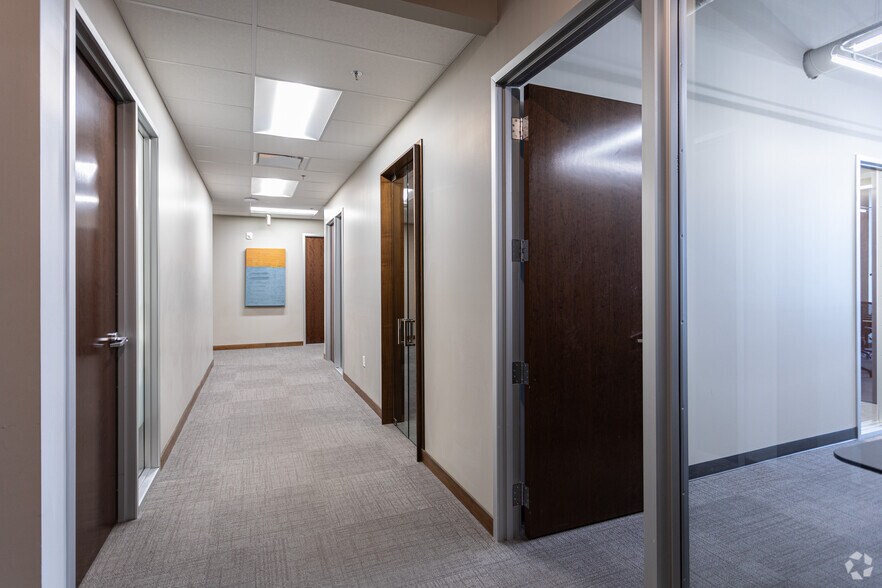 More Photos Of 2901 W Bluegrass Blvd, Lehi Office For Lease