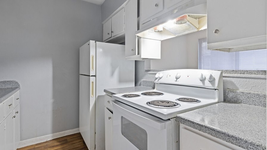More Photos Of 911 W Wheatland Rd, Dallas Apartments For Sale