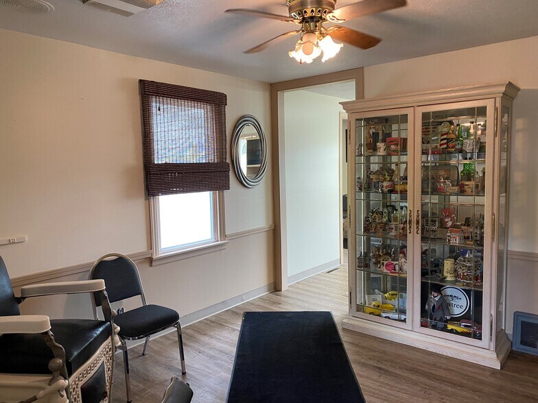 More Photos Of 2404 Union Rd, Cheektowaga General Retail For Sale