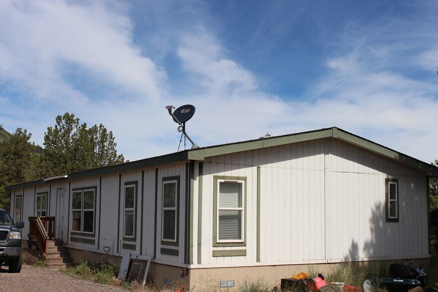 More Photos Of 24221 US-97 Hwy, Klamath Falls Contractor Storage Yard For Sale