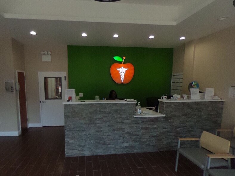 More Photos Of 3805 Church Ave, Brooklyn Office For Lease