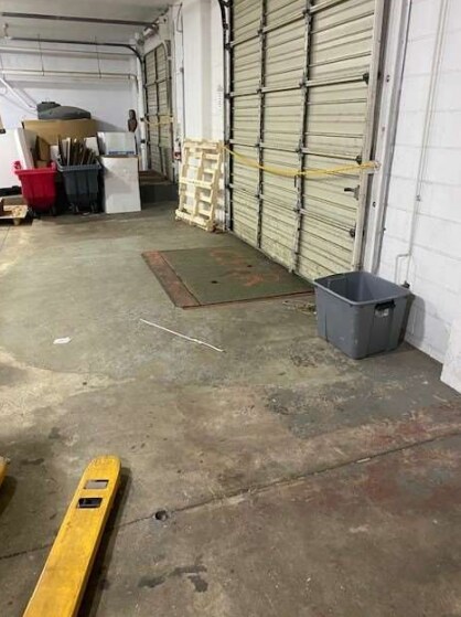 More Photos Of 100-118 Congress St, Bridgeport Warehouse For Sale