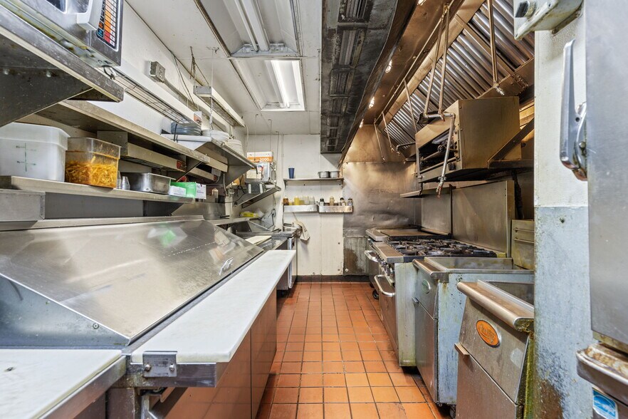 More Photos Of 512 Main St, Longmont Restaurant For Sale