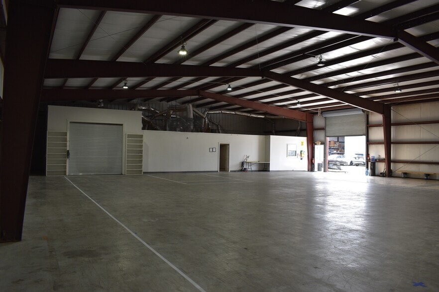 More Photos Of 4402 Rex Rd, Friendswood Unknown For Lease