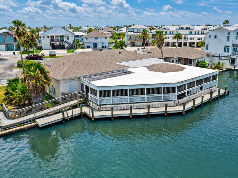 More Photos Of 37 Mazatlan Dr, Rockport Marina For Sale