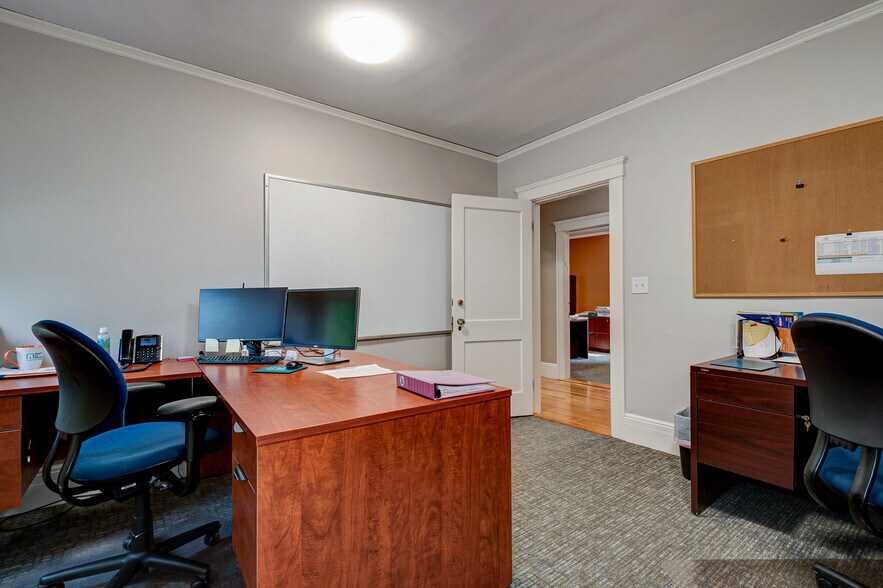 More Photos Of 8 Church St, Westborough Office Residential For Lease