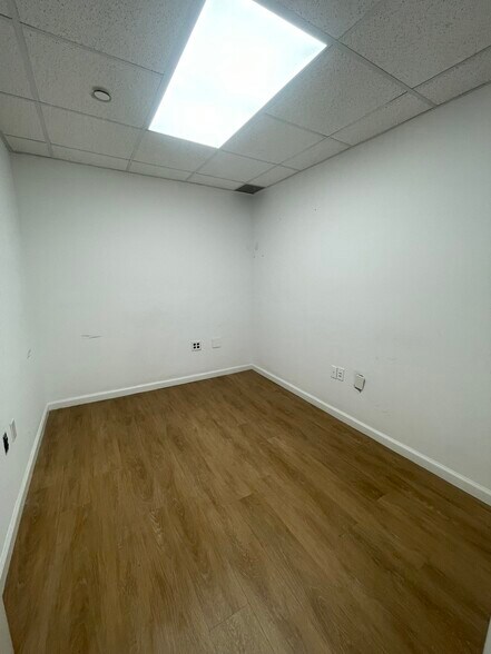 More Photos Of 115 Christopher Columbus Dr, Jersey City Medical For Lease
