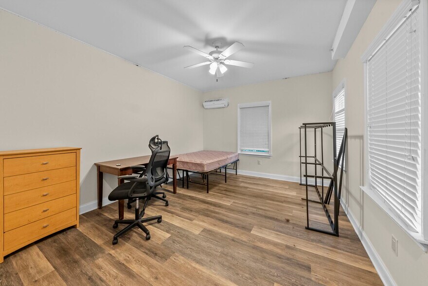 More Photos Of , Ewing Unknown For Sale