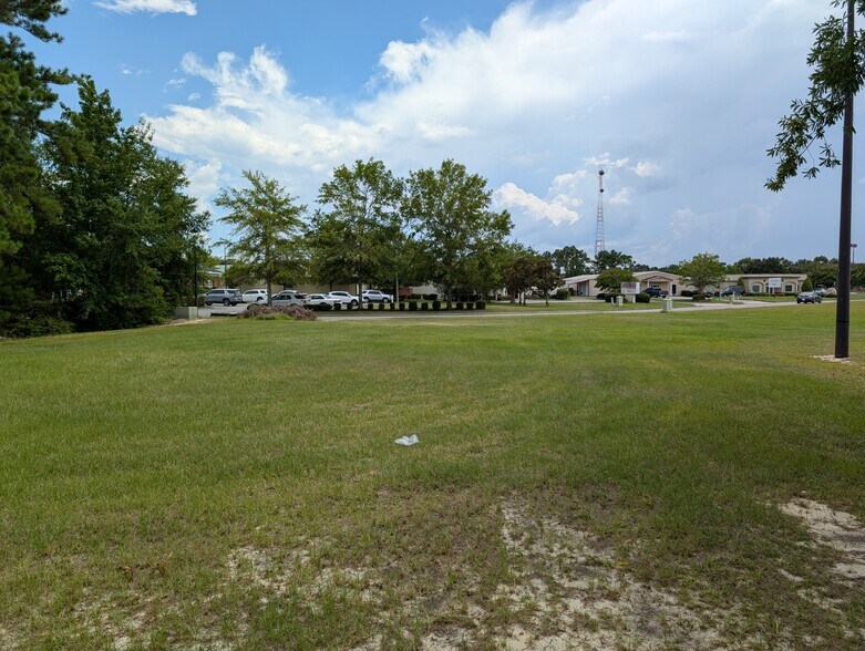 More Photos Of 1709 River St, Valdosta Office For Sale