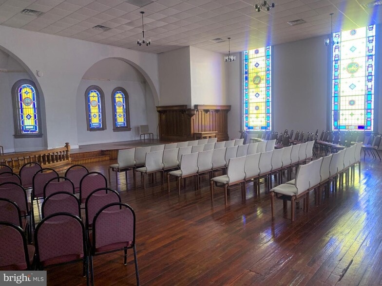 More Photos Of 238 Cambria, Philadelphia Religious Facility For Sale