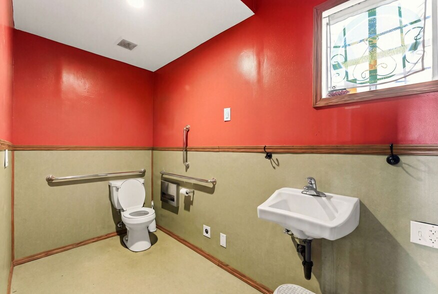 More Photos Of 80 Race St, San Jose Storefront Retail Residential For Sale