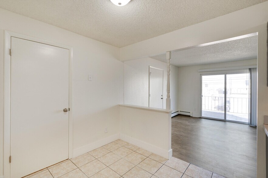 More Photos Of 2435-2459 W 11th St, Greeley Apartments For Sale