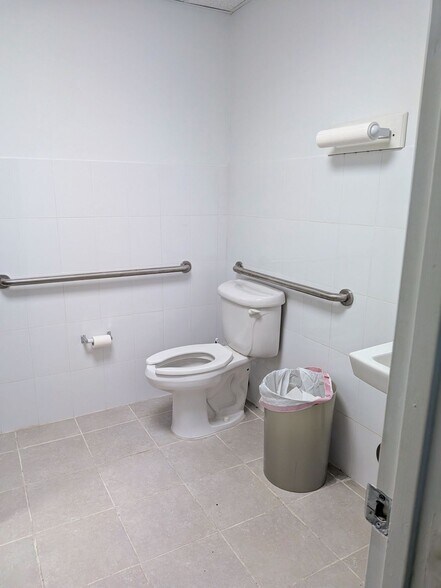 More Photos Of 12491 SW 134th Ct, Miami Light Distribution For Sale