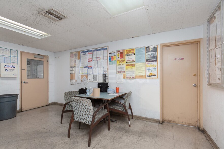 More Photos Of 3537 N Bruce St, North Las Vegas Truck Terminal For Sale