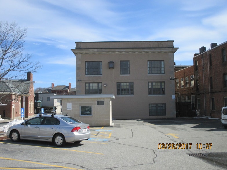 More Photos Of 369 Main St, Wakefield Bank For Sale