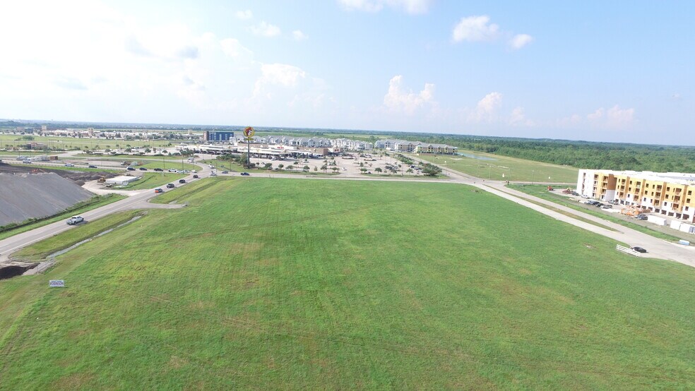 More Photos Of NWC I-45 & Holland Rd, Texas City Land For Sale