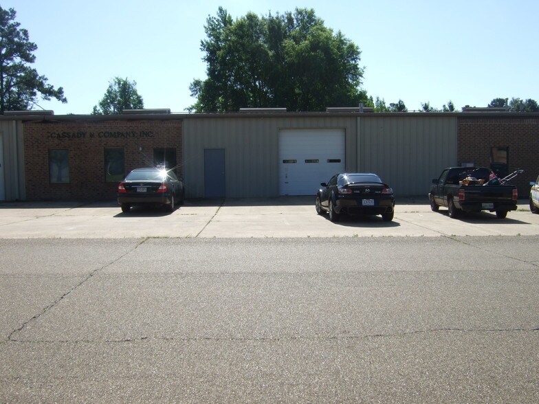 More Photos Of 4919 Plaza West, Texarkana Warehouse For Lease