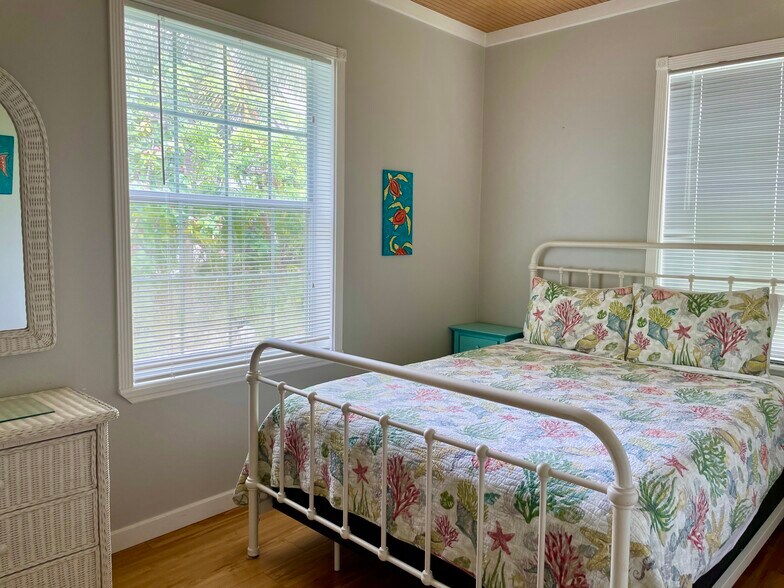 More Photos Of 21544 Overseas Hwy, Cudjoe Key Hotel For Sale