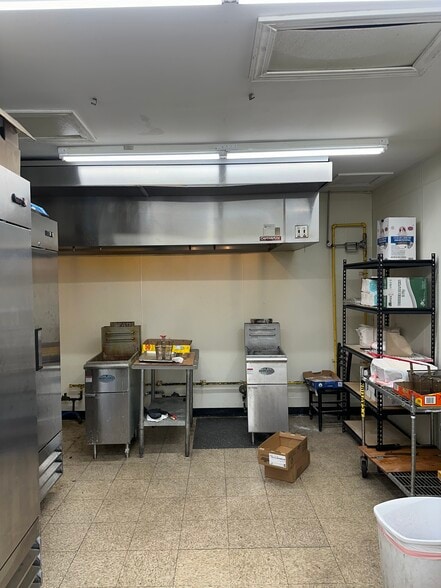 More Photos Of 509 National Hwy, Thomasville Convenience Store For Sale