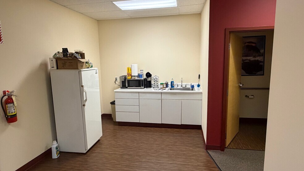 More Photos Of 901 S Bolmar St, West Chester Light Manufacturing For Lease