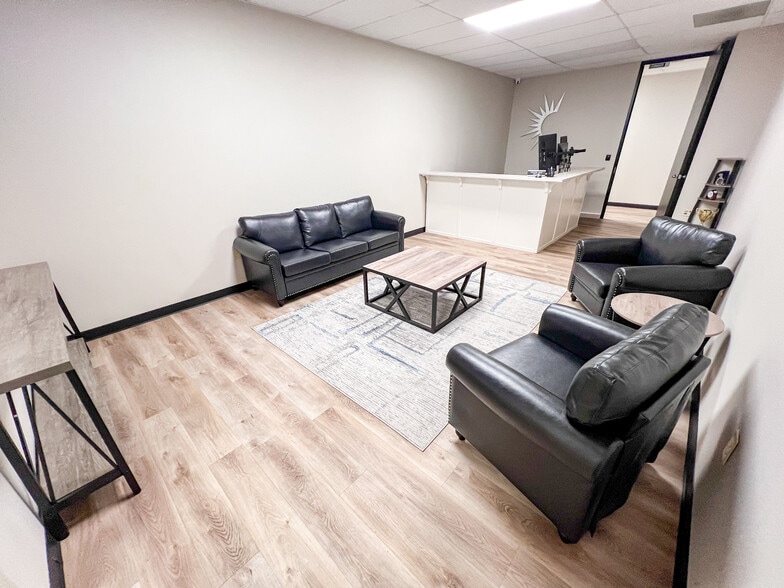More Photos Of 3300 N A St, Midland Office For Lease