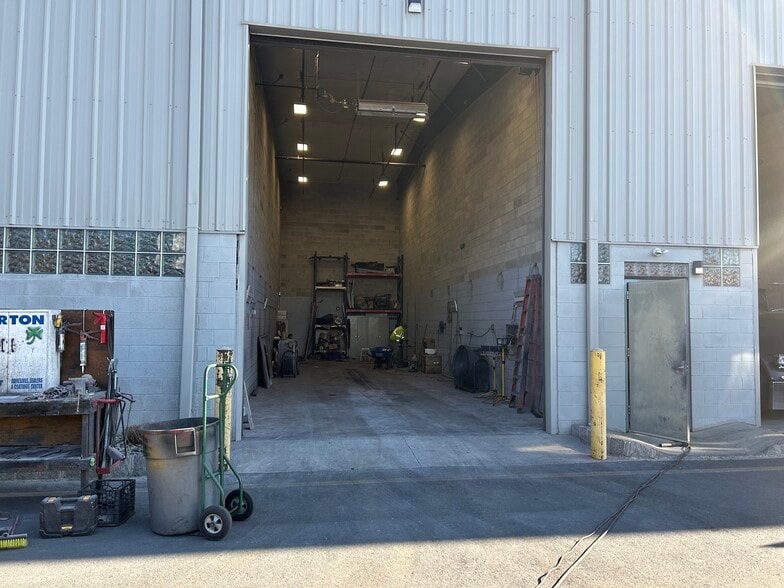 More Photos Of 270 Tennent Rd, Morganville Warehouse For Sale