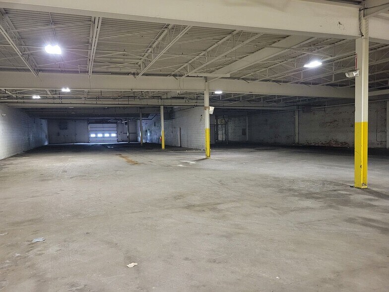 More Photos Of 1402-1420 Lagrange St, Toledo Warehouse For Sale