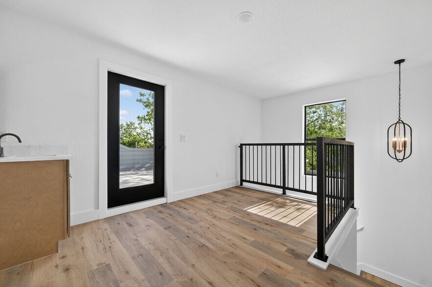 More Photos Of 125 Dashiell St, San Antonio Multifamily For Sale