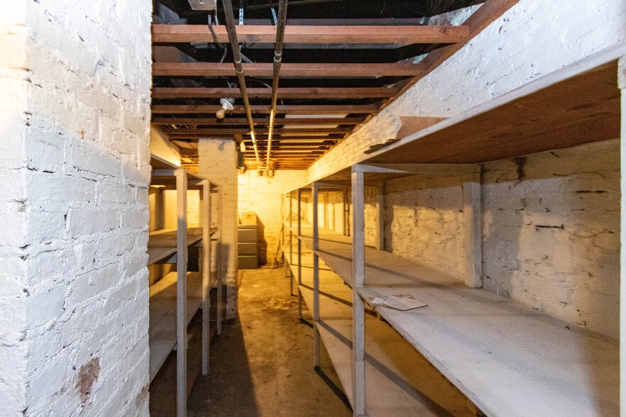 More Photos Of 115 W Saratoga St, Baltimore Storefront Retail Residential For Sale