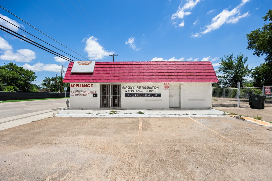 Primary Photo Of 500 Ford St, Garland Storefront For Sale