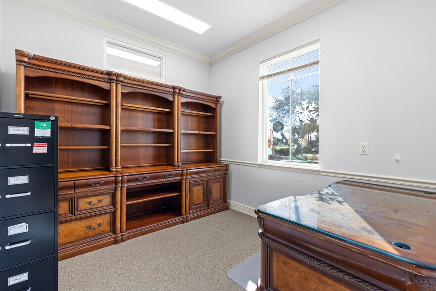 More Photos Of 1001 N US Highway 1, Fort Pierce Medical For Lease
