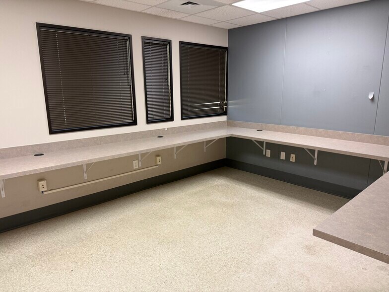 More Photos Of 3333 Capital Oaks Dr, Tallahassee Medical For Sale