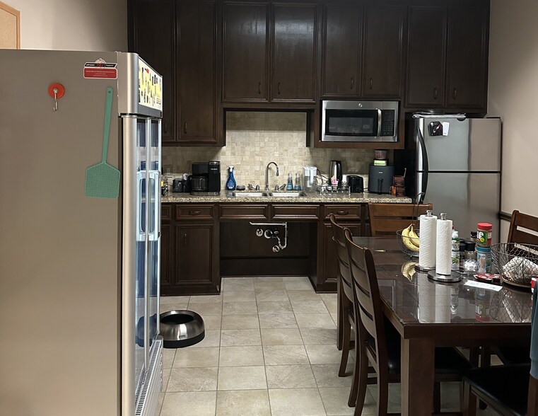 More Photos Of 6903 Fm 359 Rd, Fulshear Manufacturing For Lease