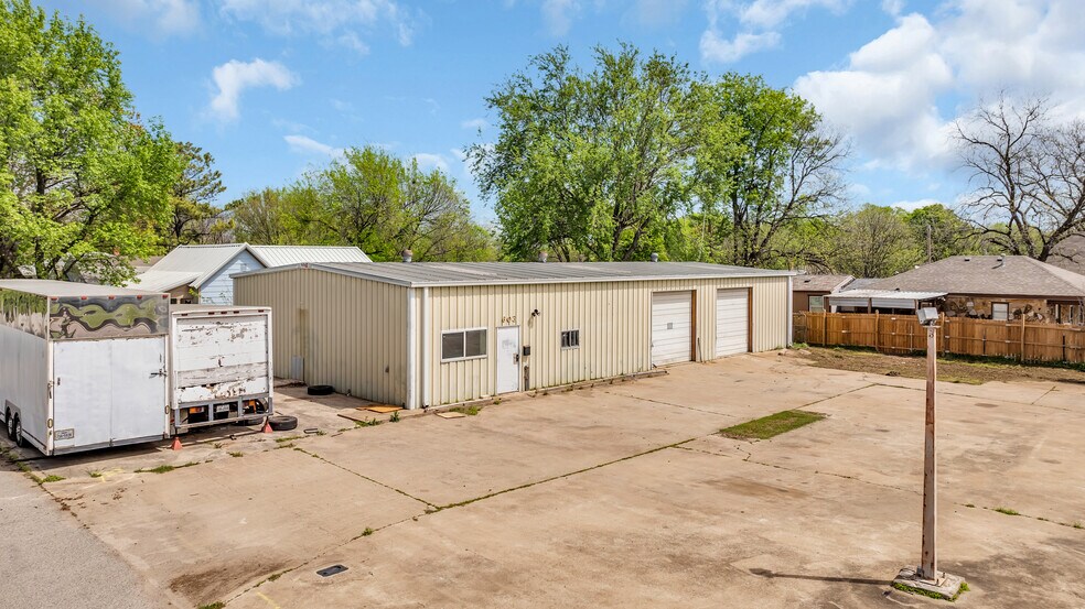 More Photos Of 603 Lake Murray Dr E, Ardmore Flex For Sale