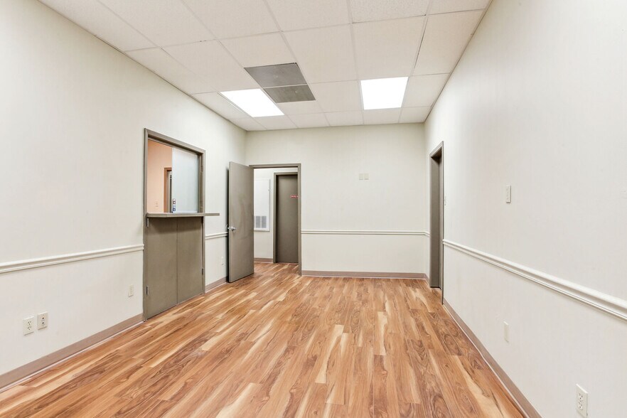 More Photos Of 4520 Wichers Dr, Marrero Medical For Lease